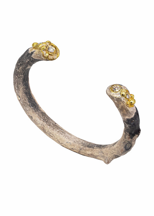 Bone Bangle S with 4 white diamonds