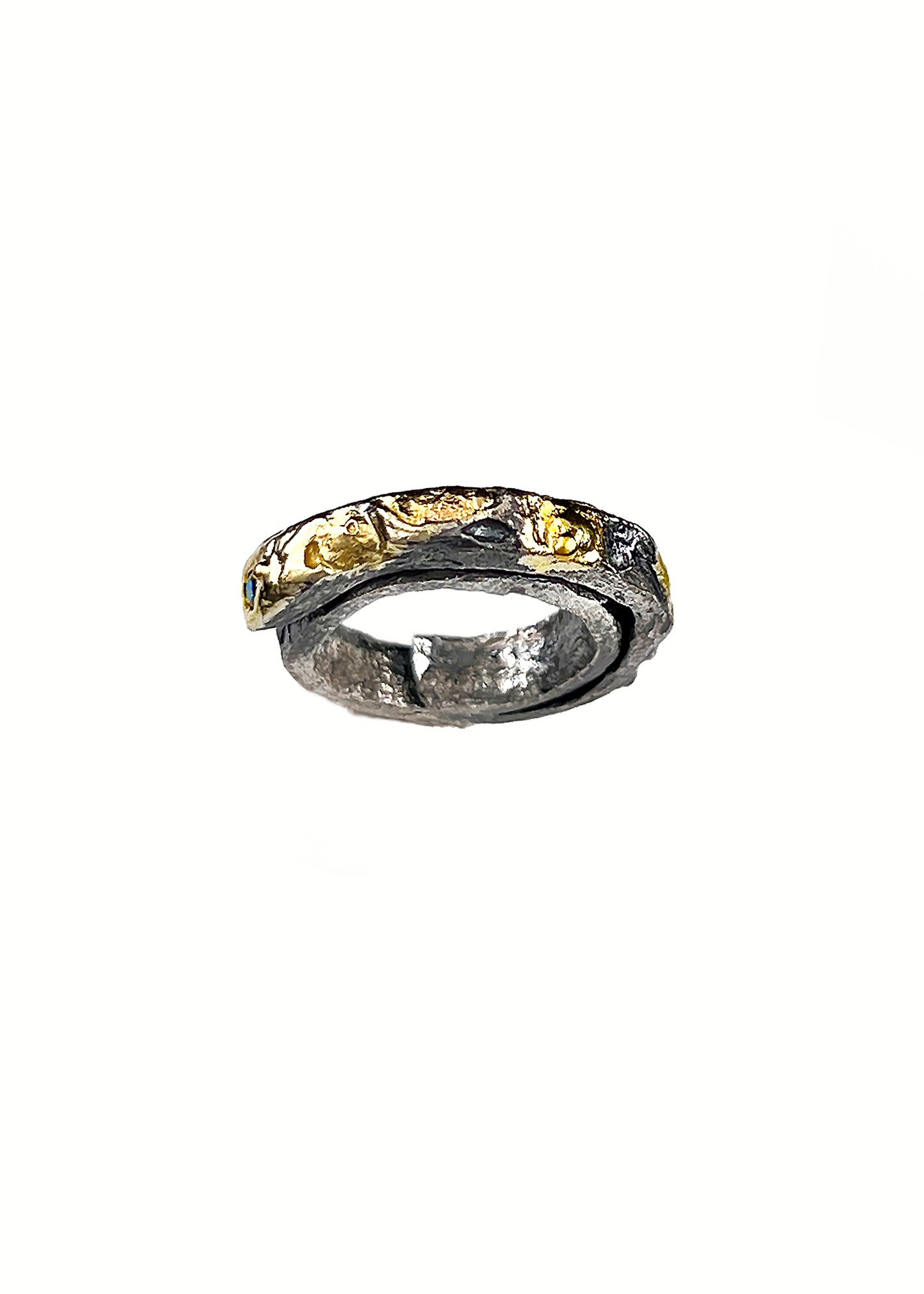 Nomad Treasure Ring S Width with a White Diamond