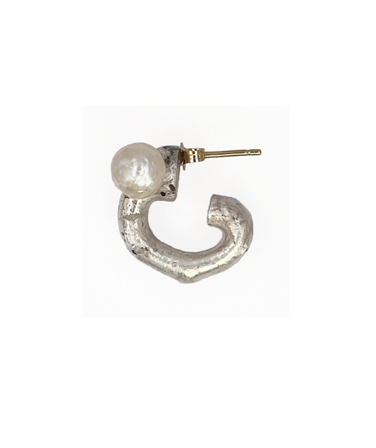 BONE Earring No.4 with a faceted freshwater pearl